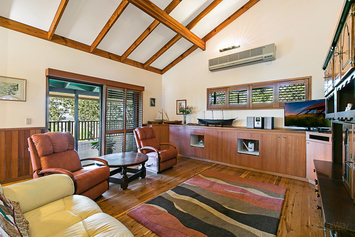 24 Hilltop Crescent, Blue Mountain Heights QLD 4350, Blue Mountain Heights - Thumbnail 8