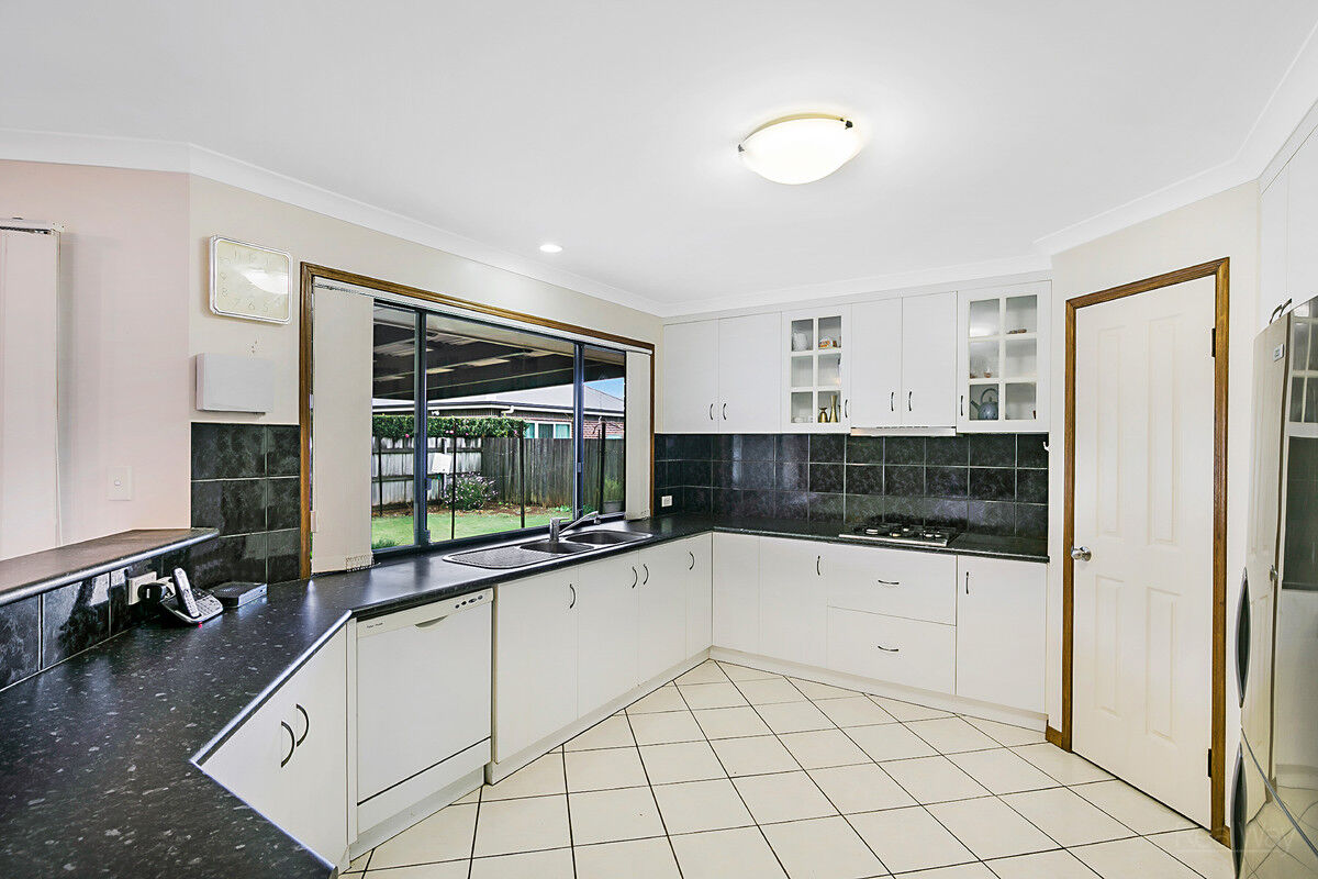 8 Deller Close, Middle Ridge QLD 4350, Middle Ridge - Thumbnail 2