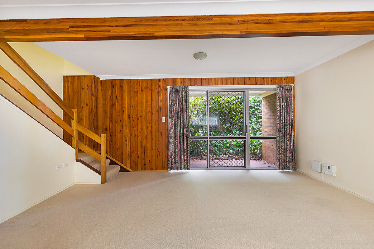 2 / 18 Glendower Street, Mount Lofty QLD 4350, Mount Lofty - Thumbnail 2