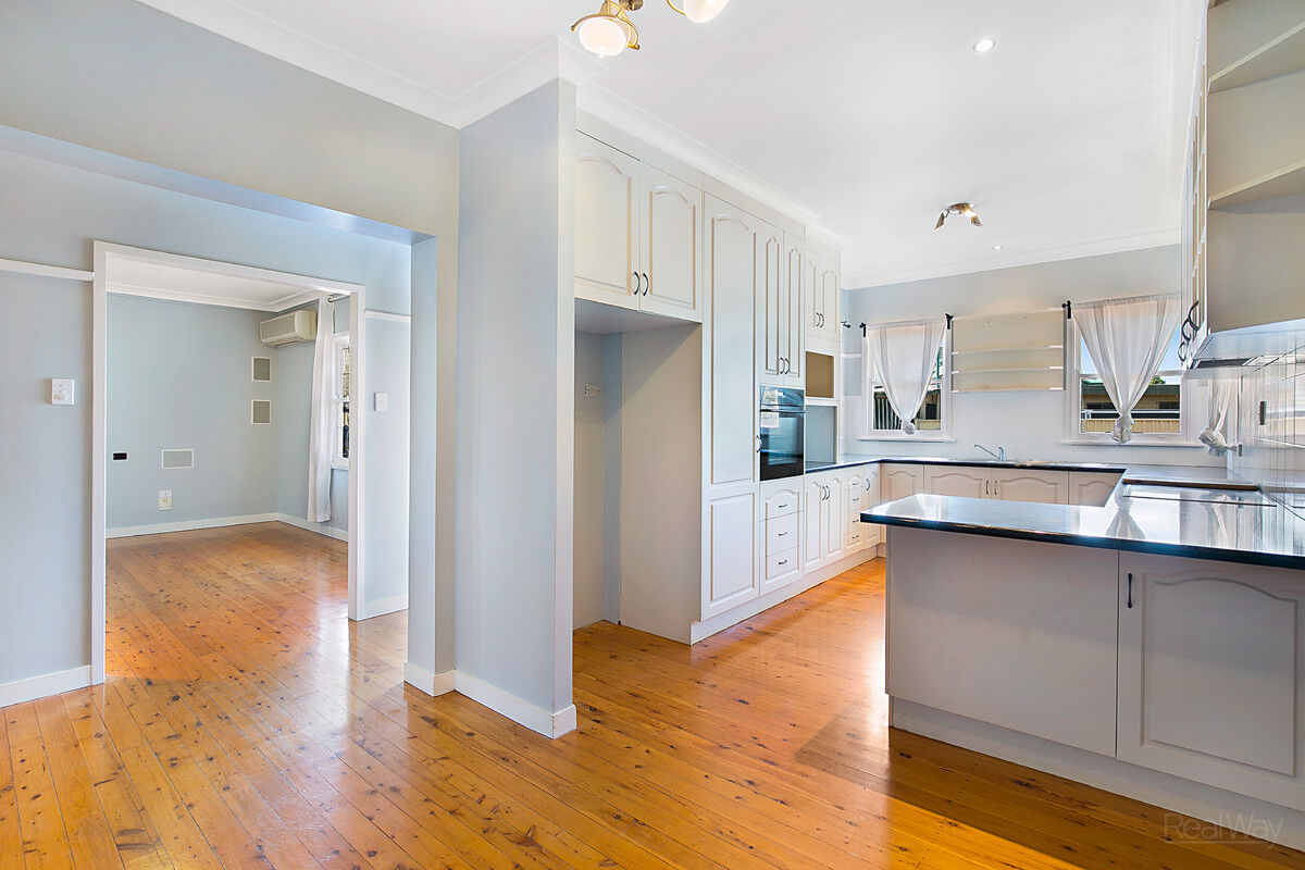 228 Campbell Street, Newtown QLD 4350, Newtown - Thumbnail 4