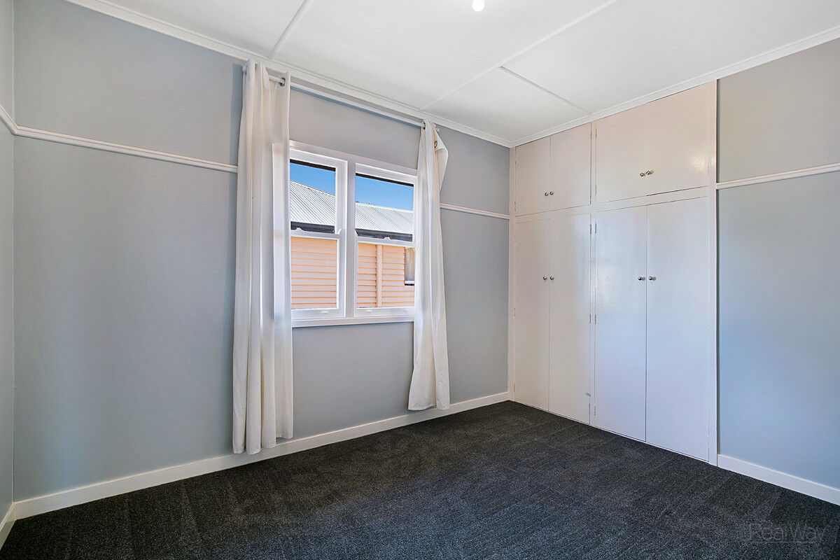 228 Campbell Street, Newtown QLD 4350, Newtown - Thumbnail 6