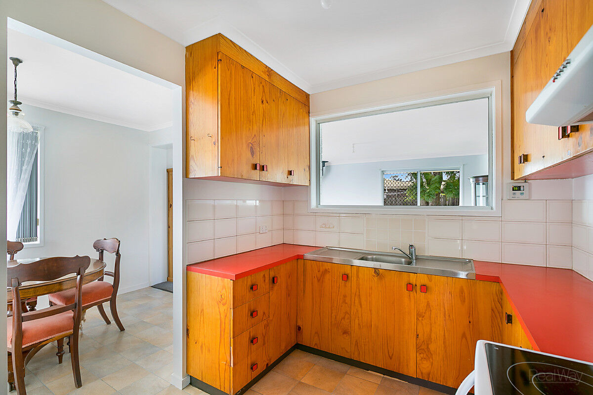 31 Hinkler Crescent, Wilsonton QLD 4350, Wilsonton - Thumbnail 4
