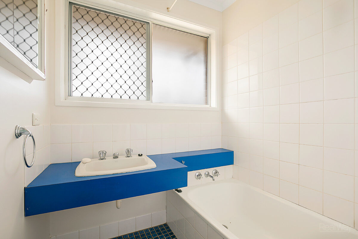 31 Hinkler Crescent, Wilsonton QLD 4350, Wilsonton - Thumbnail 8