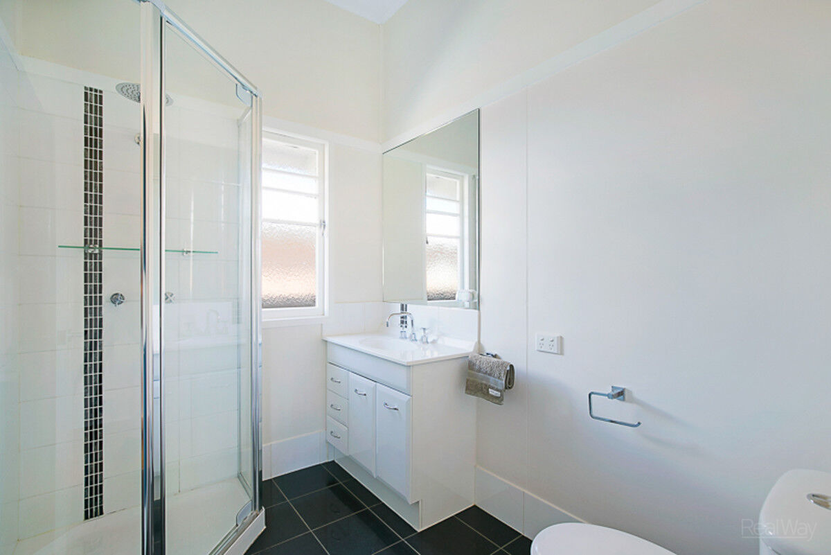 8 Cay Street, Newtown QLD 4350, Newtown - Thumbnail 8