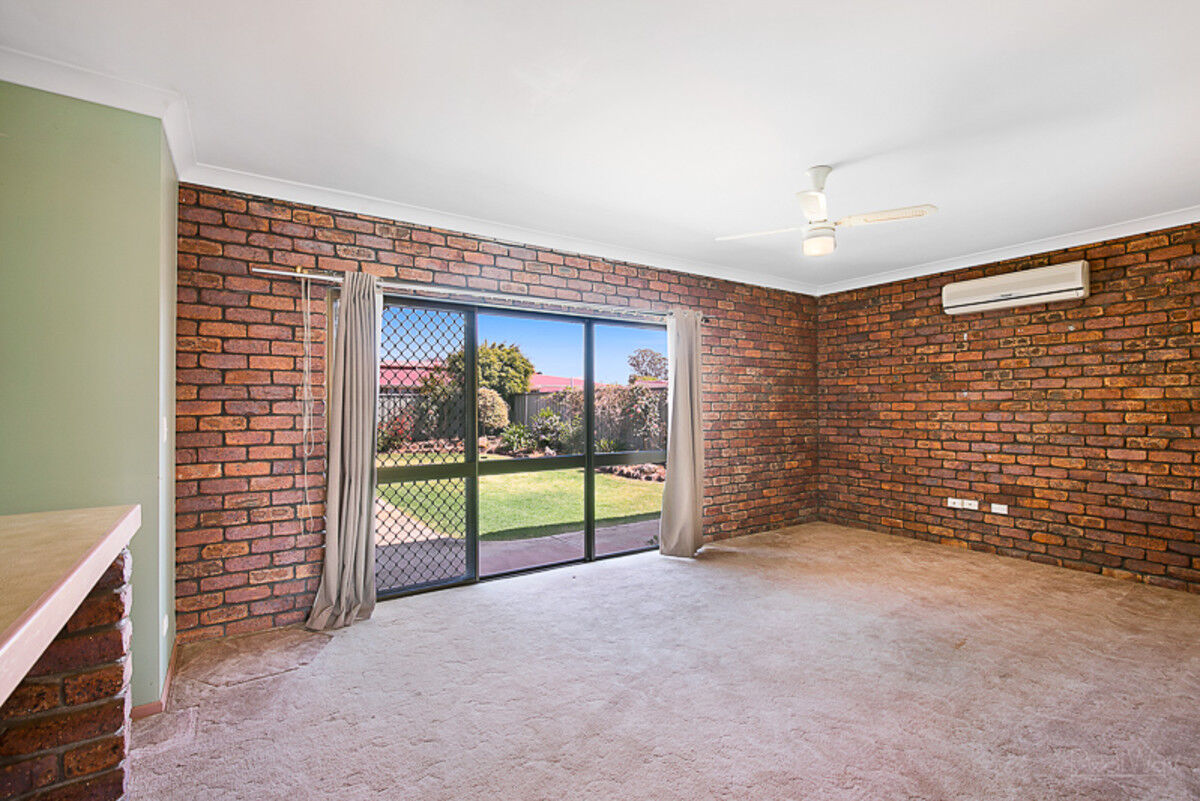 21 Bischof Street, Wilsonton Heights QLD 4350, Wilsonton Heights - Thumbnail 4