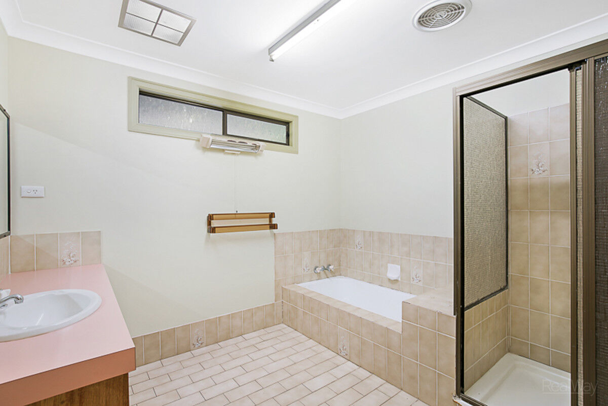 21 Bischof Street, Wilsonton Heights QLD 4350, Wilsonton Heights - Thumbnail 6