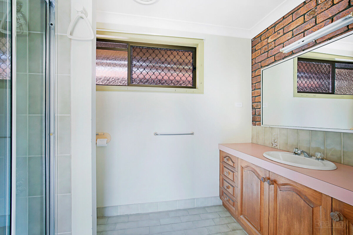 21 Bischof Street, Wilsonton Heights QLD 4350, Wilsonton Heights - Thumbnail 5