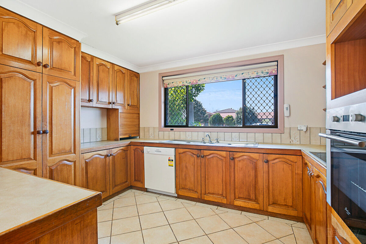 21 Bischof Street, Wilsonton Heights QLD 4350, Wilsonton Heights - Thumbnail 3