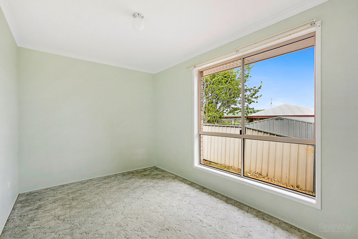 4 Robindale Drive, Darling Heights QLD 4350, Darling Heights - Thumbnail 7