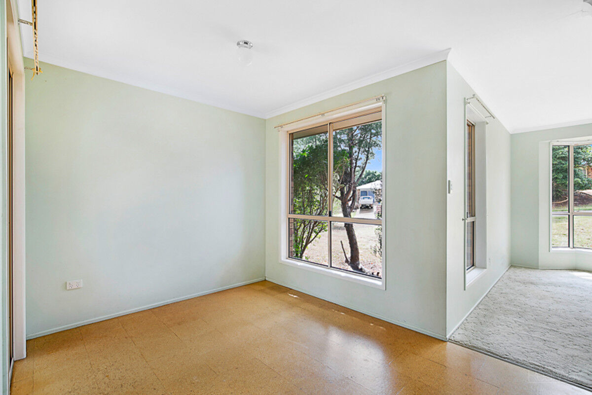 4 Robindale Drive, Darling Heights QLD 4350, Darling Heights - Thumbnail 4