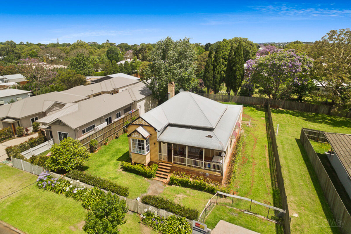 48A Dunmore Street, East Toowoomba QLD 4350, East Toowoomba - Thumbnail 5