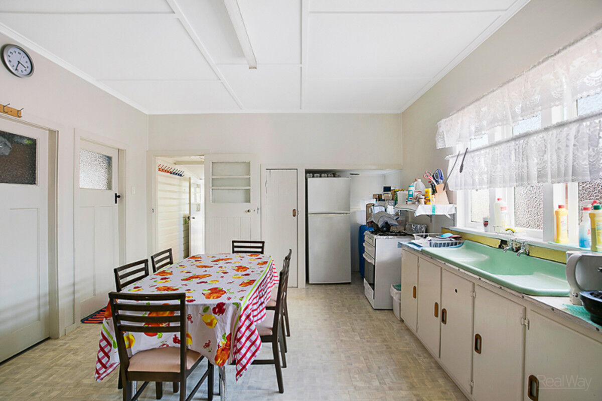 32 Cay Street, Newtown QLD 4350, Newtown - Thumbnail 3