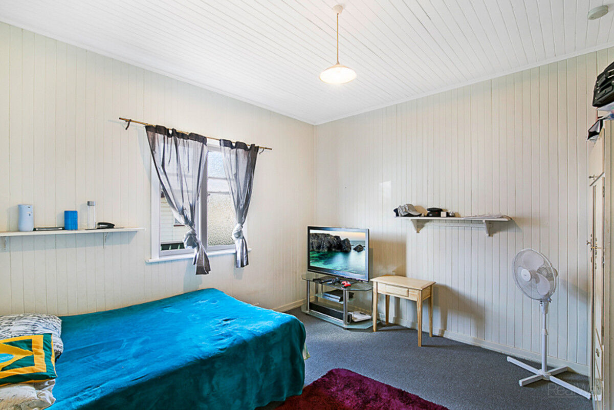 32 Cay Street, Newtown QLD 4350, Newtown - Thumbnail 5