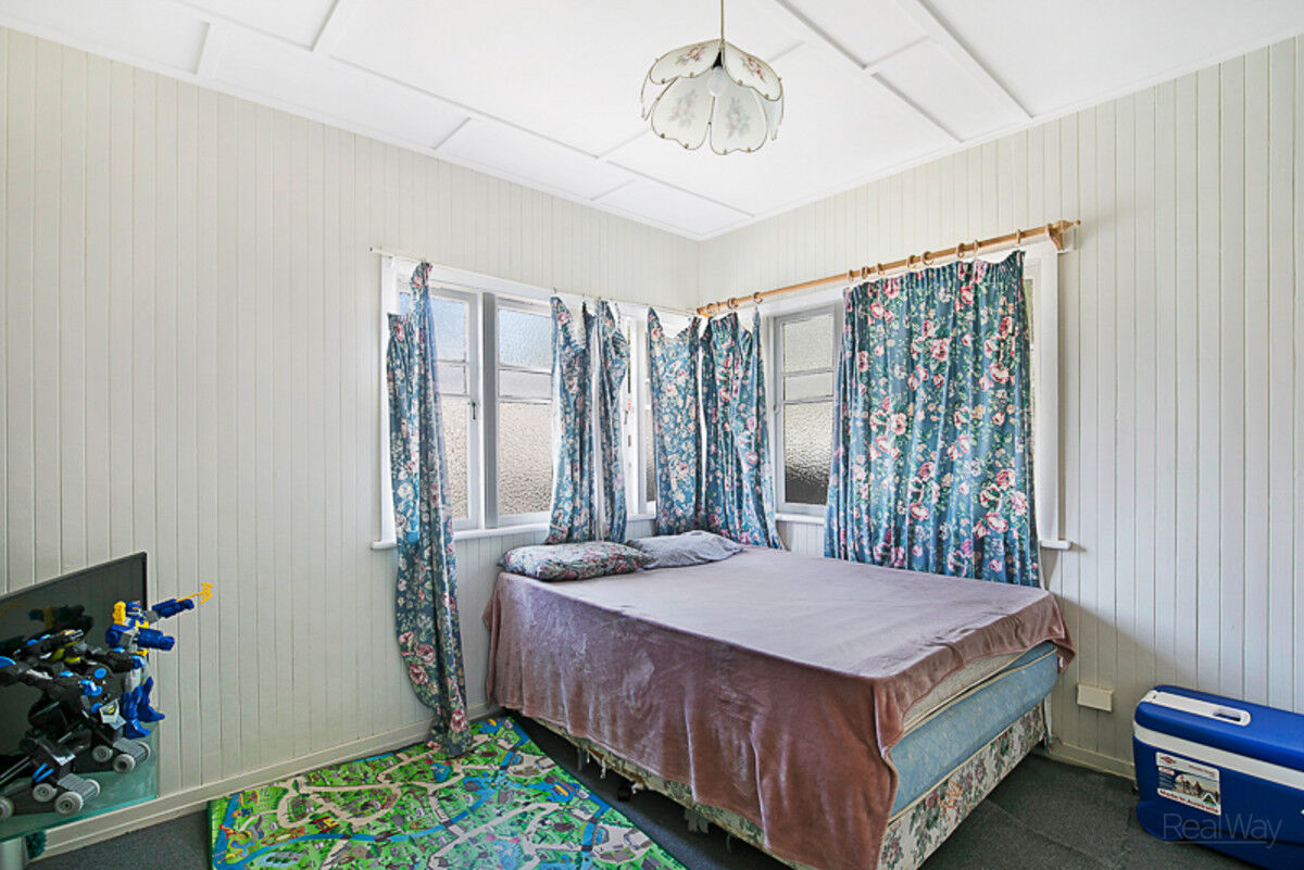 32 Cay Street, Newtown QLD 4350, Newtown - Thumbnail 6