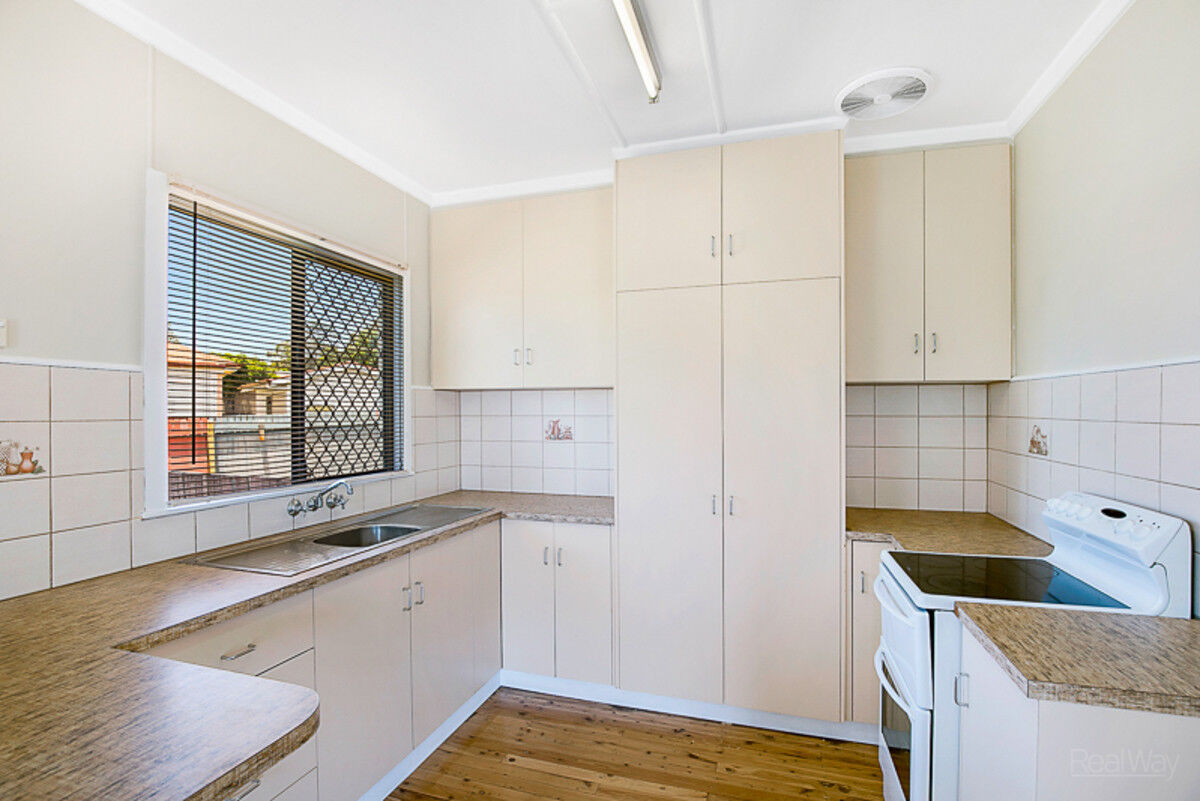 2 Teesdale Avenue, Newtown QLD 4350, Newtown - Thumbnail 2