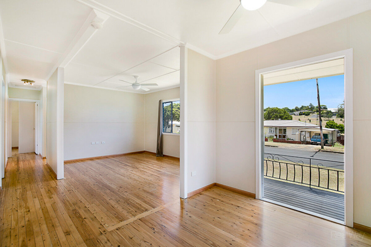 2 Teesdale Avenue, Newtown QLD 4350, Newtown - Thumbnail 3