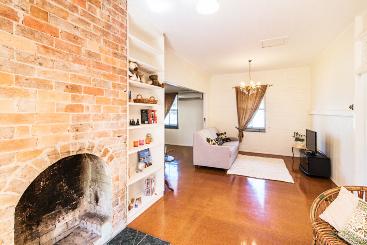 4 Walton Street, NORTH TOOWOOMBA QLD 4350, North Toowoomba - Thumbnail 2