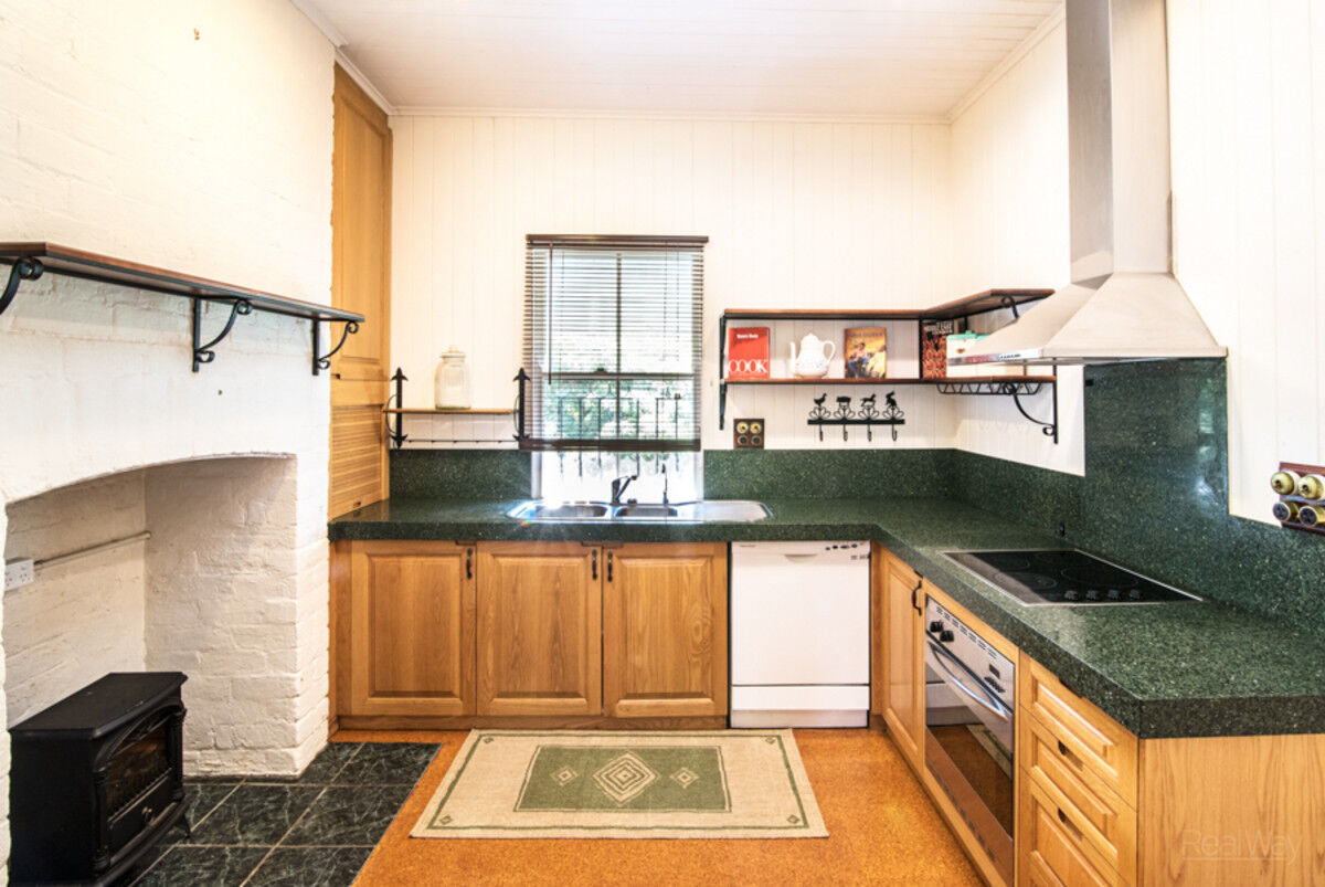 4 Walton Street, NORTH TOOWOOMBA QLD 4350, North Toowoomba - Thumbnail 5