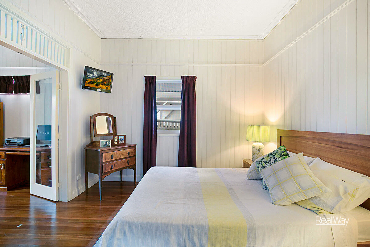 10 Adam Street, North Toowoomba QLD 4350, North Toowoomba - Thumbnail 8