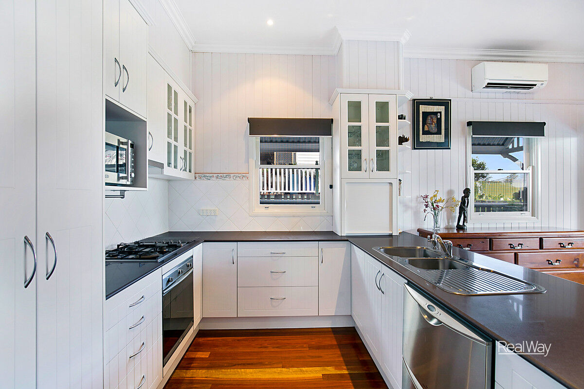 10 Adam Street, North Toowoomba QLD 4350, North Toowoomba - Thumbnail 3