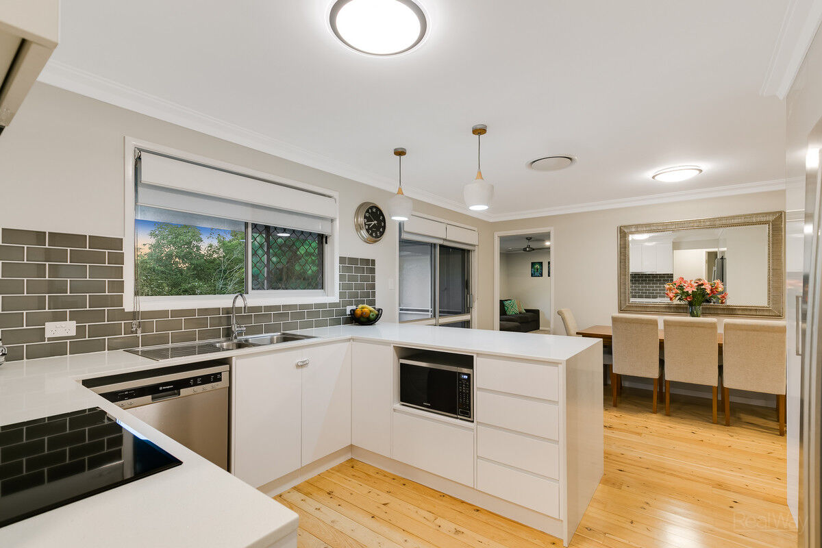 6 Sardon Street, Centenary Heights QLD 4350, Centenary Heights - Thumbnail 4