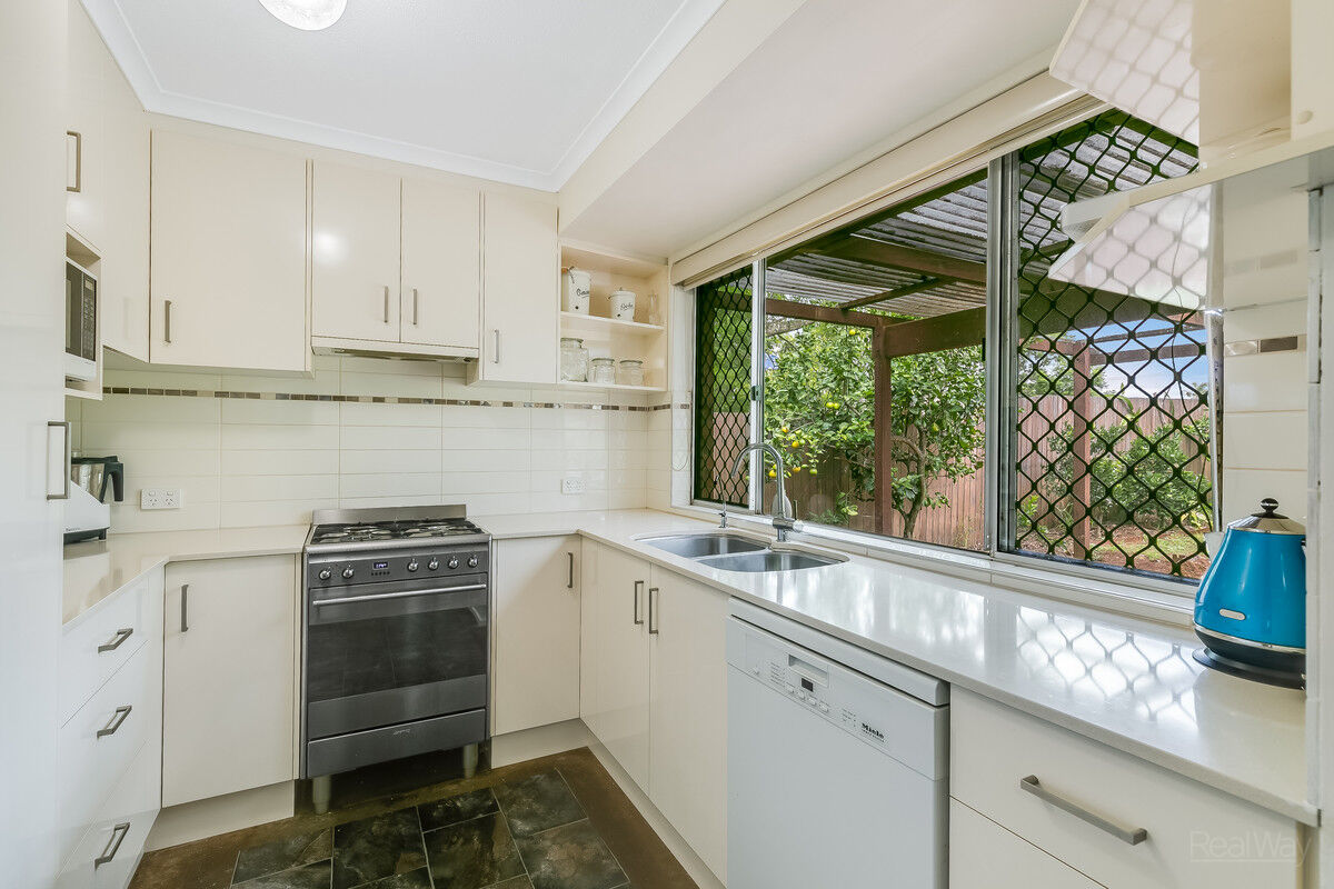 3 Chardonnay Street, Wilsonton Heights QLD 4350, Wilsonton Heights - Thumbnail 2