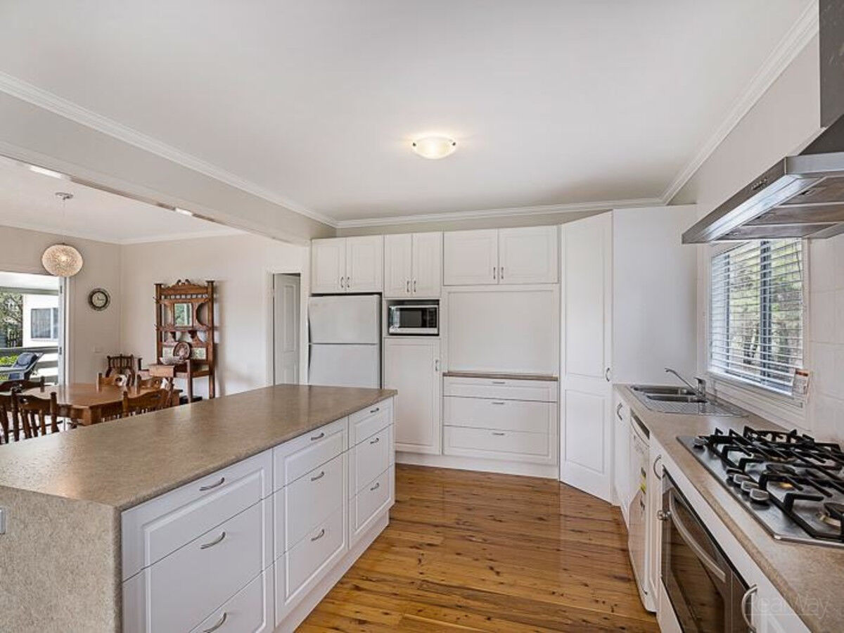 7 Lindan Court, CABARLAH QLD 4352, Cabarlah - Thumbnail 2