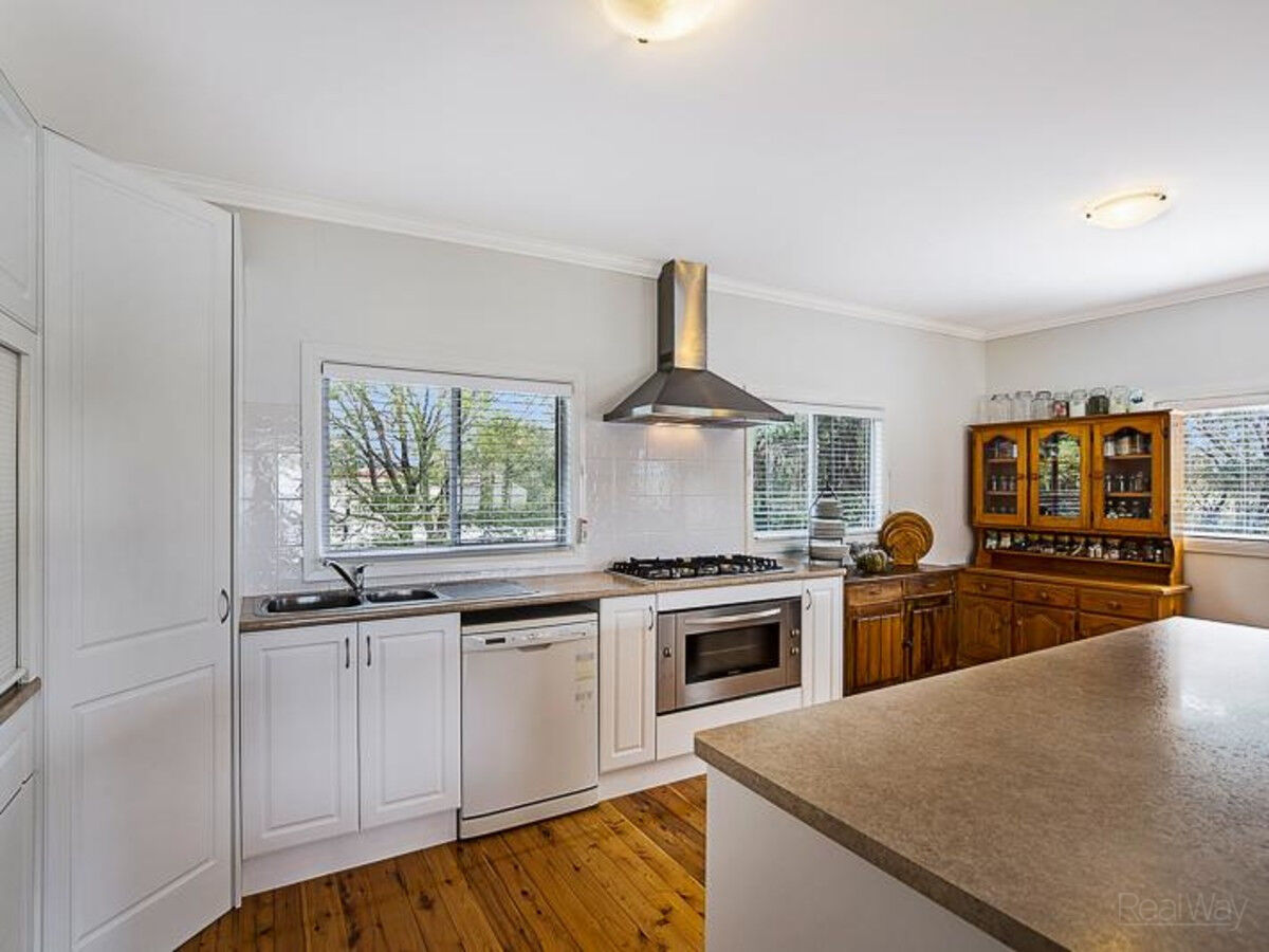 7 Lindan Court, CABARLAH QLD 4352, Cabarlah - Thumbnail 3
