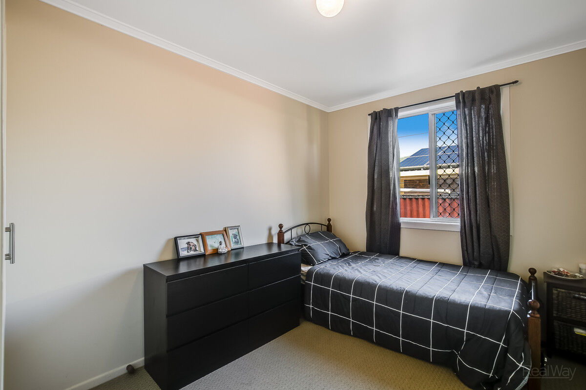 16 Gloucester Crescent, Darling Heights QLD 4350, Darling Heights - Thumbnail 7