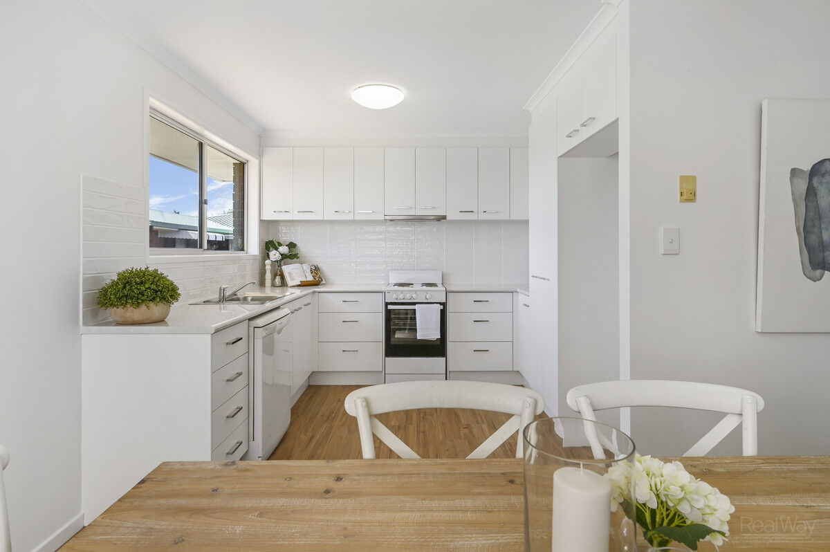 10 Hass Street, OAKEY QLD 4401, Oakey - Thumbnail 2