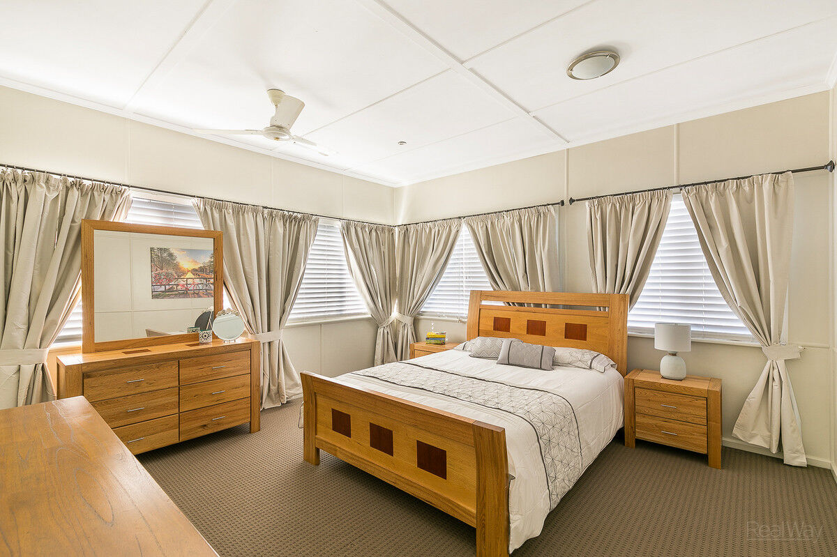 304 Bridge Street, Newtown QLD 4350, Newtown - Thumbnail 2