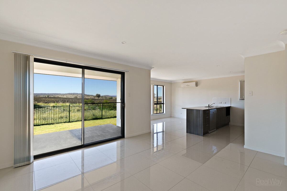 2 Kensei Street, Wyreema QLD 4352, Wyreema - Thumbnail 2