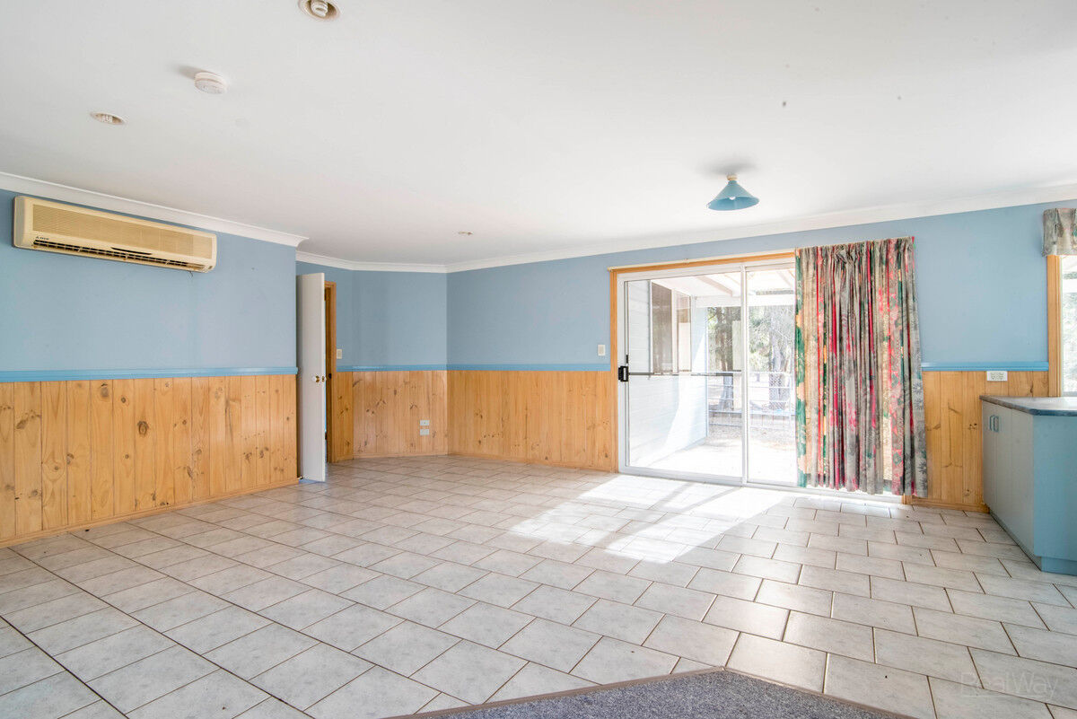 24 O'Neils Road, Withcott QLD 4352, Withcott - Thumbnail 3