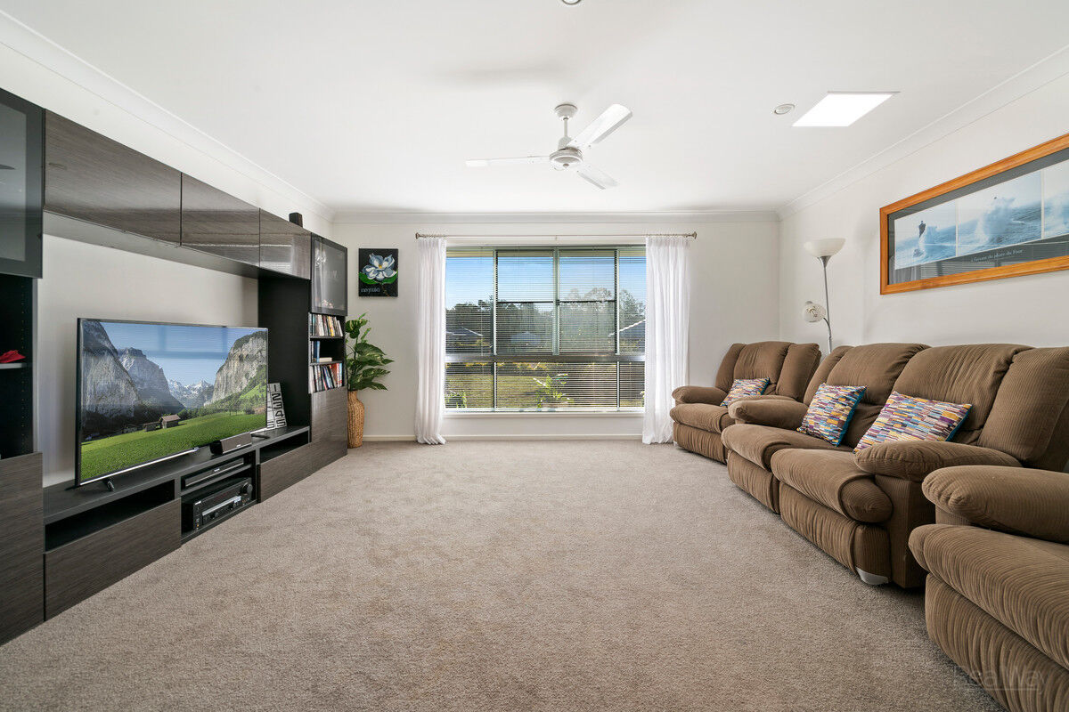 12 Kimdonn Drive, Withcott QLD 4352, Withcott - Thumbnail 3