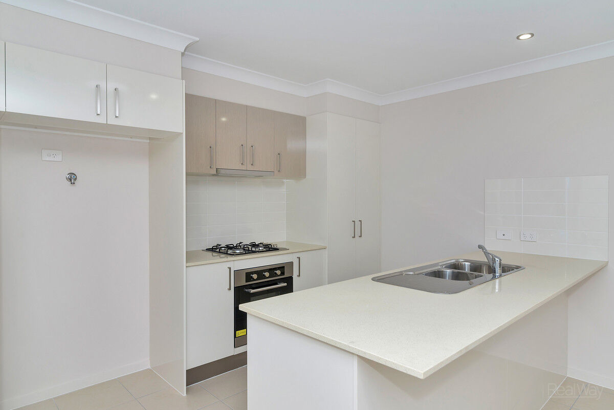 2 / 26 Sanctuary Drive, Cranley QLD 4350, Cranley - Thumbnail 2