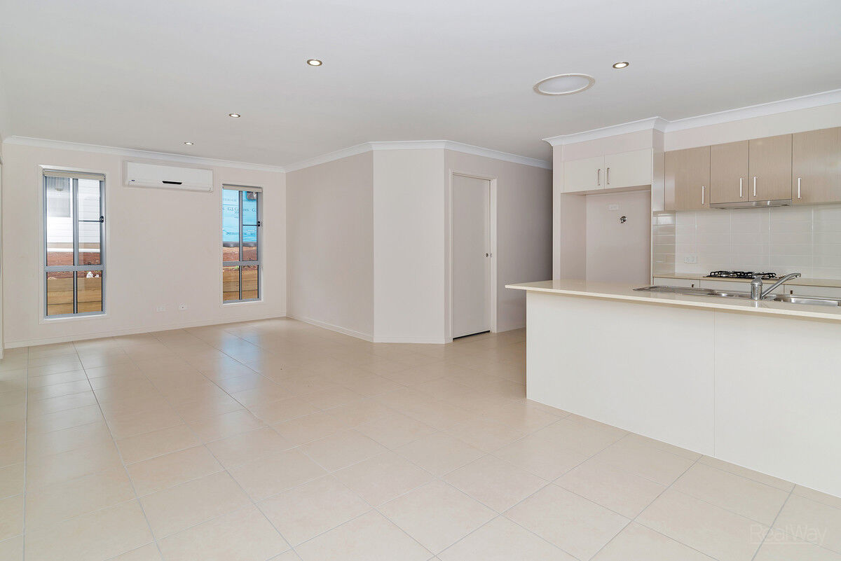 2 / 26 Sanctuary Drive, Cranley QLD 4350, Cranley - Thumbnail 3