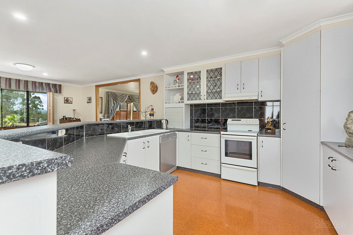 3 Debra Street, Withcott QLD 4352, Withcott - Thumbnail 6