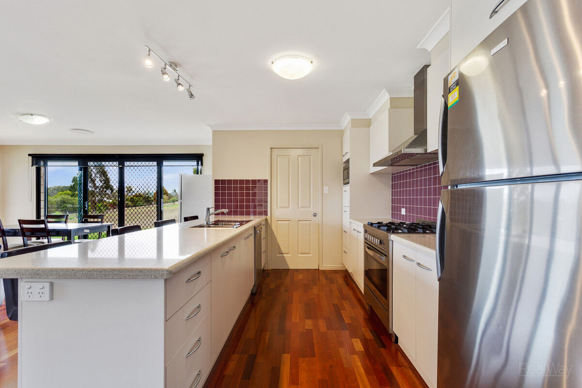 23 Hamblin Court, Mount Rascal QLD 4350, Mount Rascal - Thumbnail 2