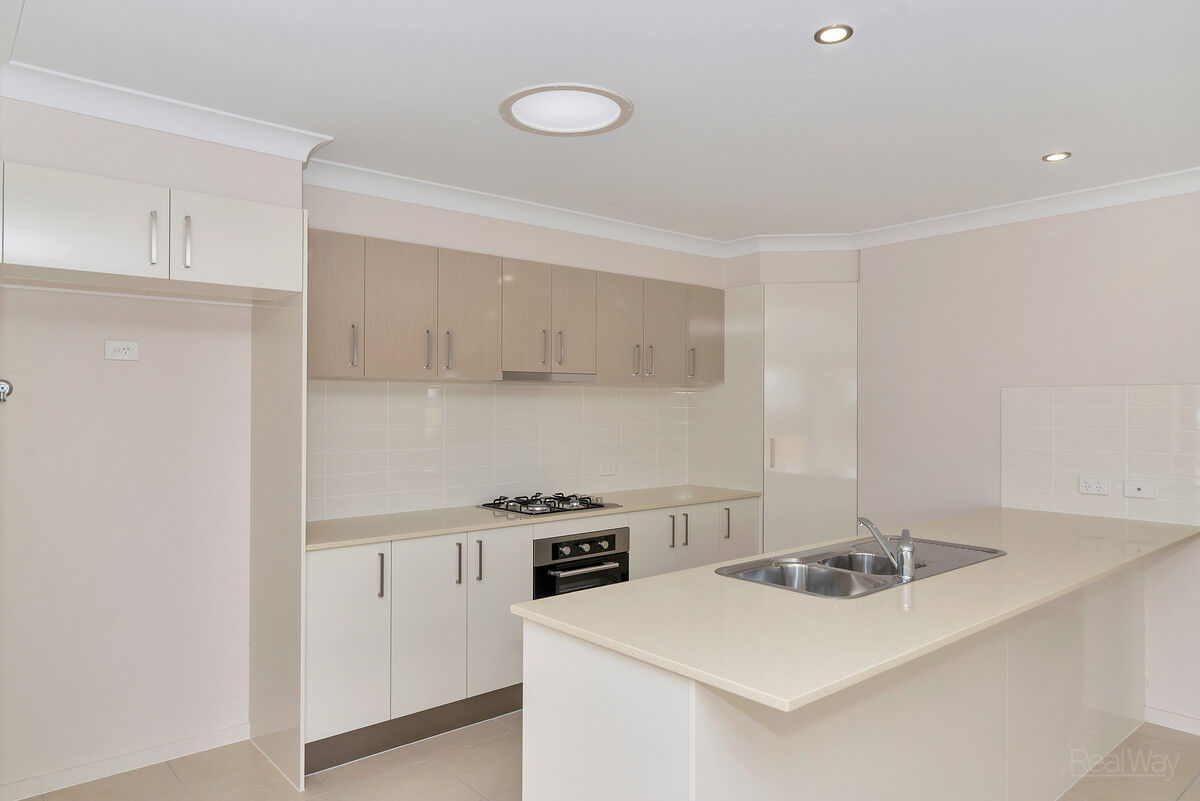 1 / 26 Sanctuary Drive, CRANLEY QLD 4350, Cranley - Thumbnail 2