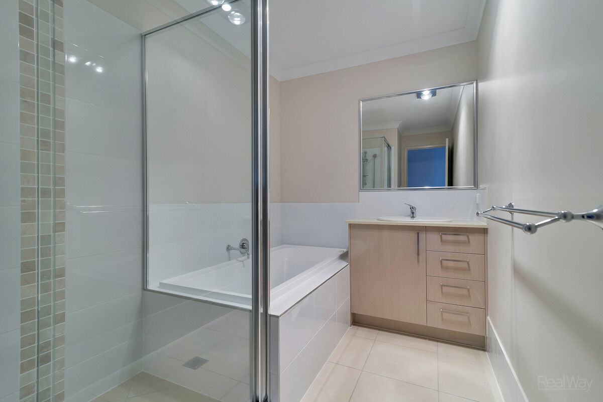 1 / 26 Sanctuary Drive, CRANLEY QLD 4350, Cranley - Thumbnail 5