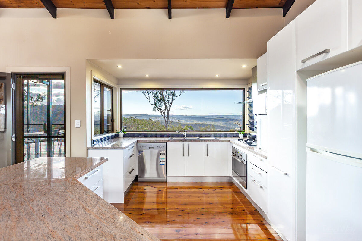 37 Berghofer Drive, Withcott QLD 4352, Withcott - Thumbnail 6