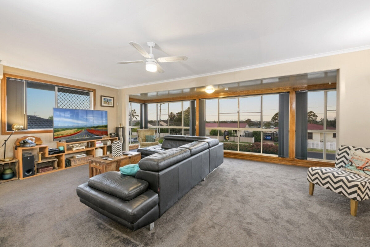 17 Hampton Street, Newtown QLD 4350, Newtown - Thumbnail 3