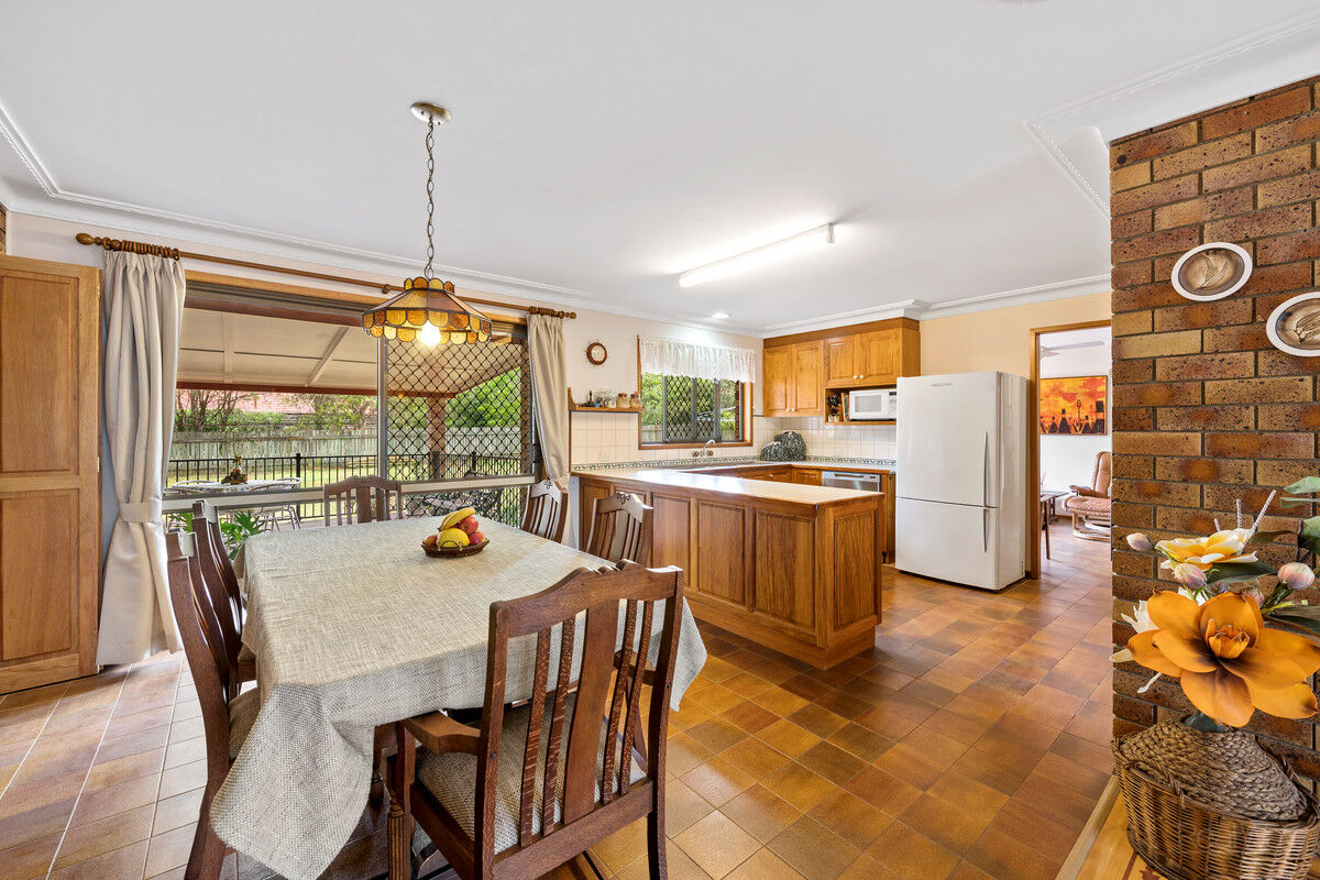 14 Cawdor Road, Highfields QLD 4352, Highfields - Thumbnail 4
