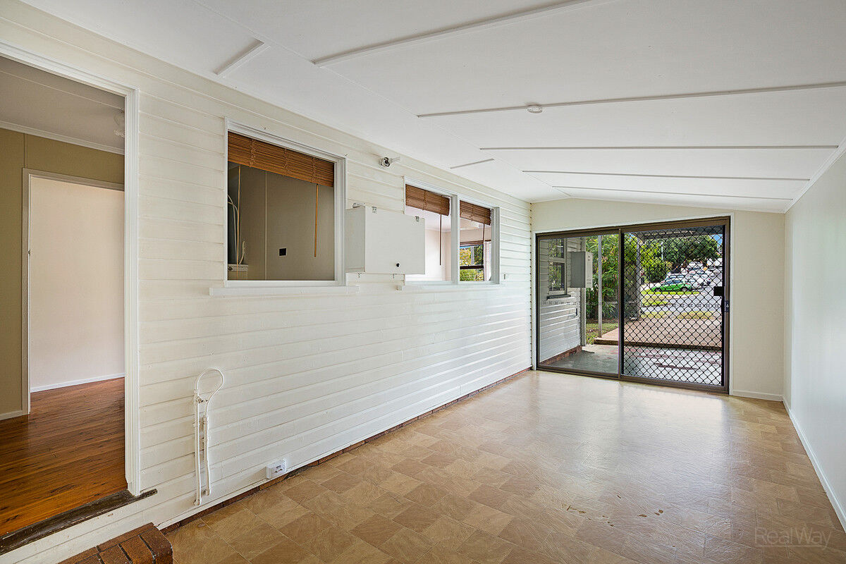 74 Crown Street, Rangeville QLD 4350, Rangeville - Thumbnail 4