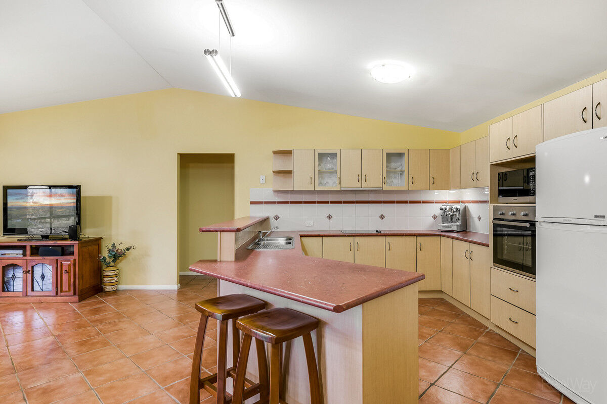 11 Biscay Crescent, Glenvale QLD 4350, Glenvale - Thumbnail 3