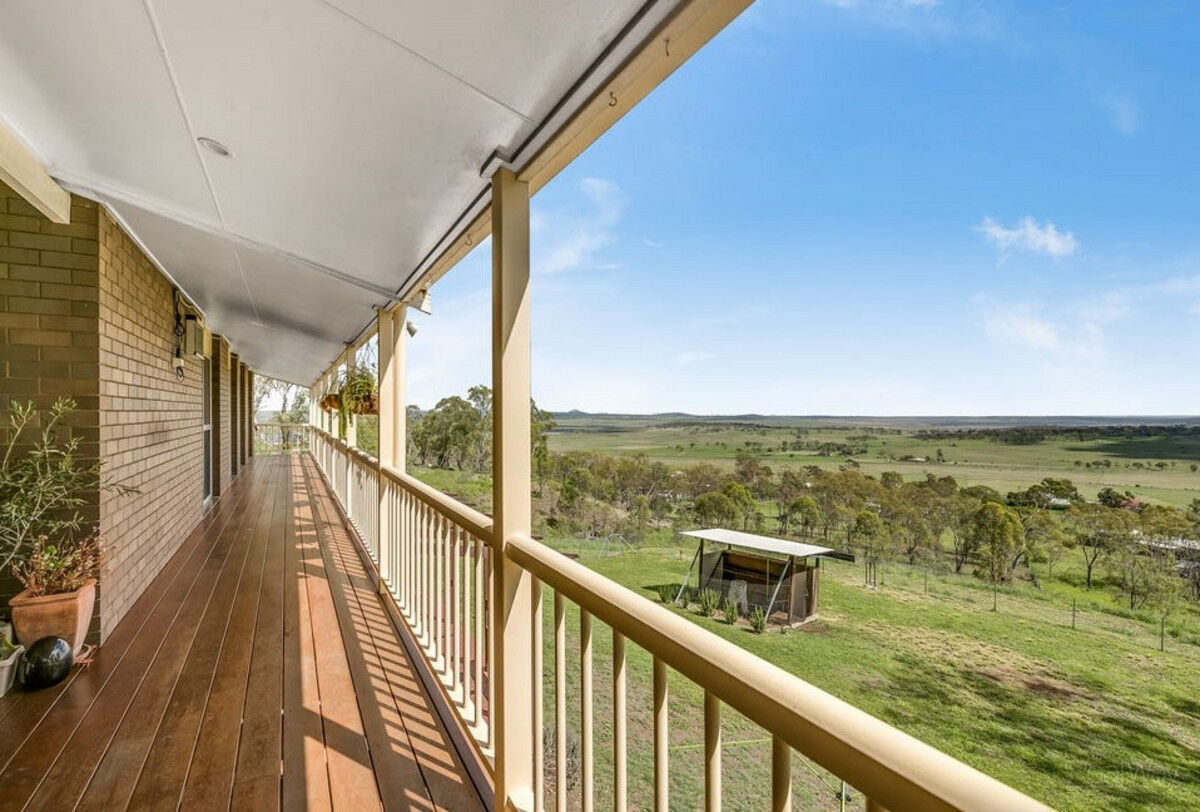 25 Linora Drive, Gowrie Mountain QLD 4350, Gowrie Mountain - Thumbnail 3