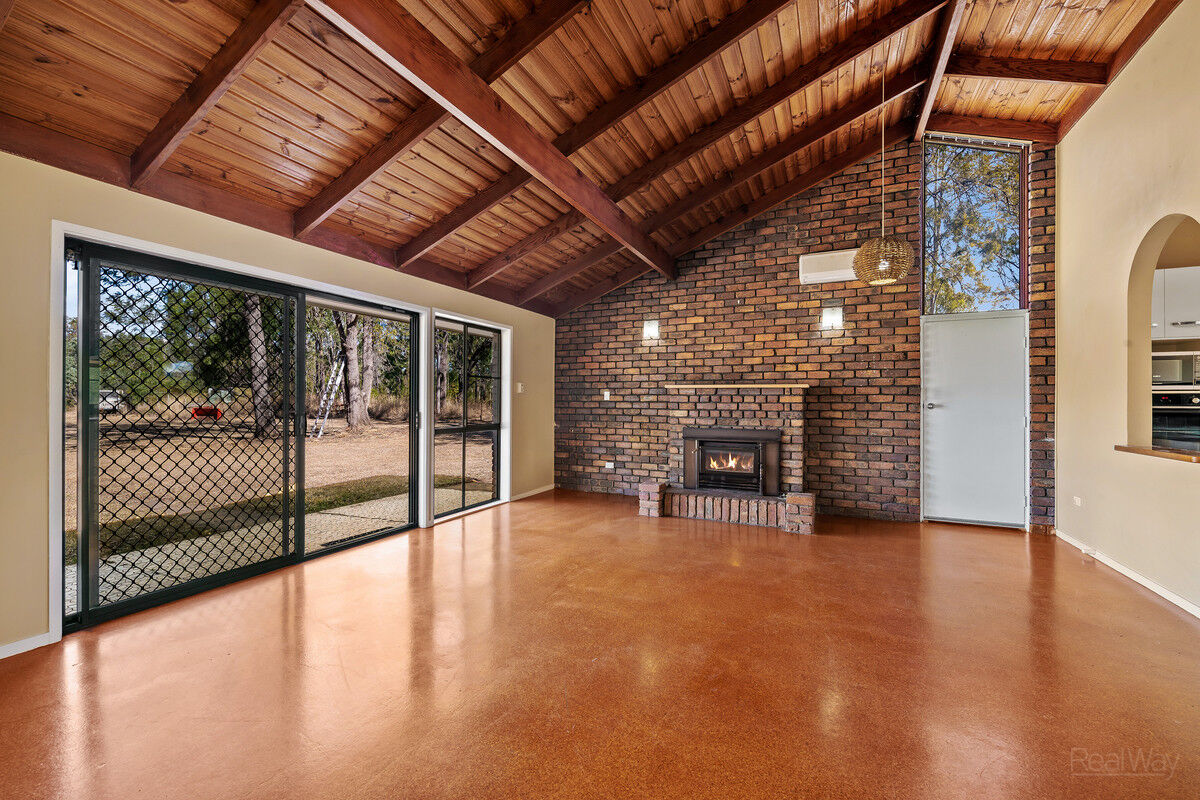 12 Brookside Place, Postmans Ridge QLD 4352, Postmans Ridge - Thumbnail 4