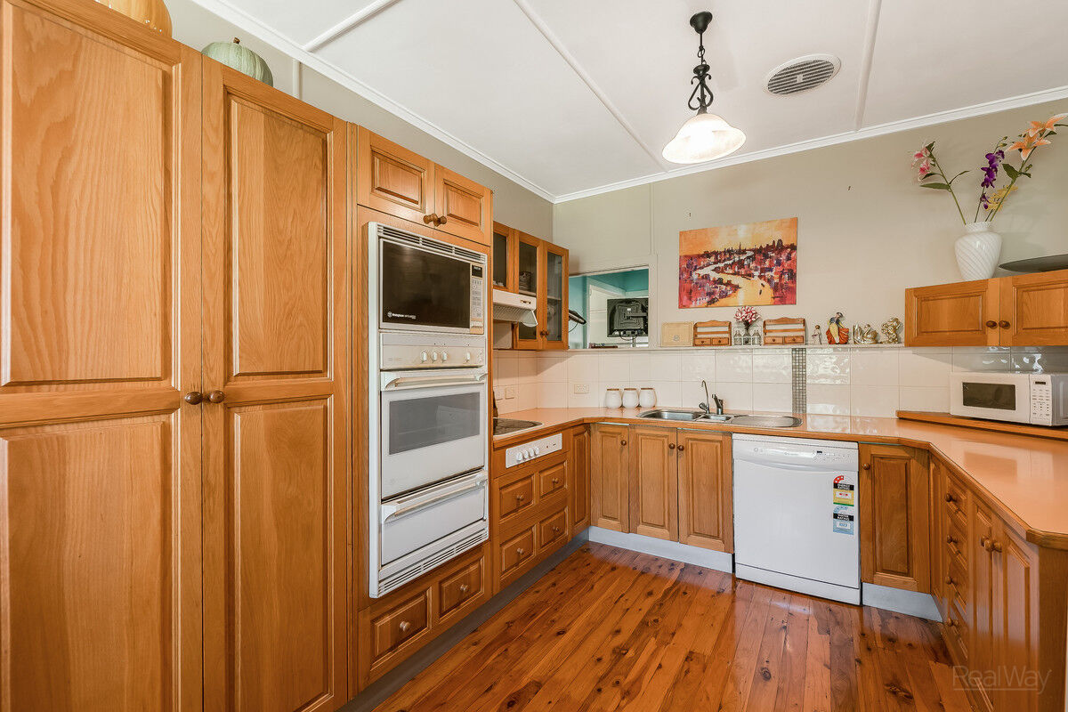 82 Drayton Road, Harristown QLD 4350, Harristown - Thumbnail 2