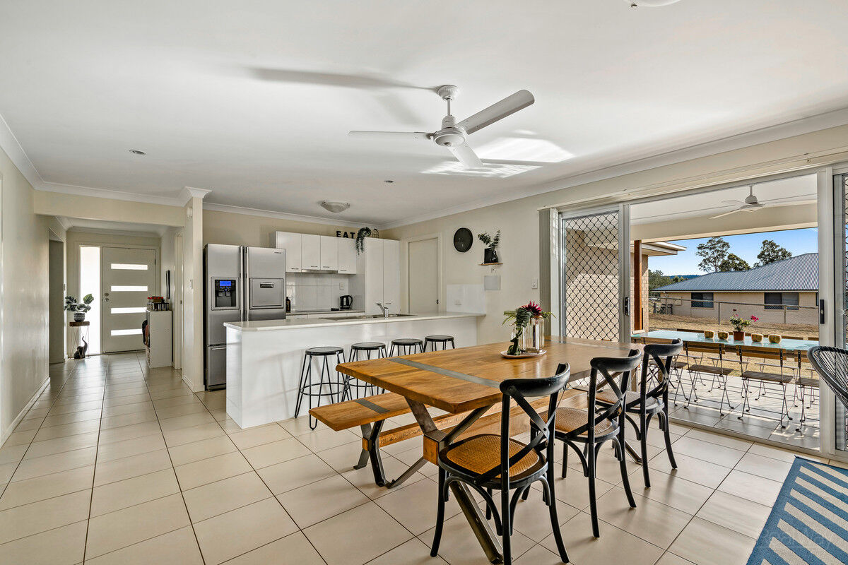 7 Casuarina Crescent, Withcott QLD 4352, Withcott - Thumbnail 2