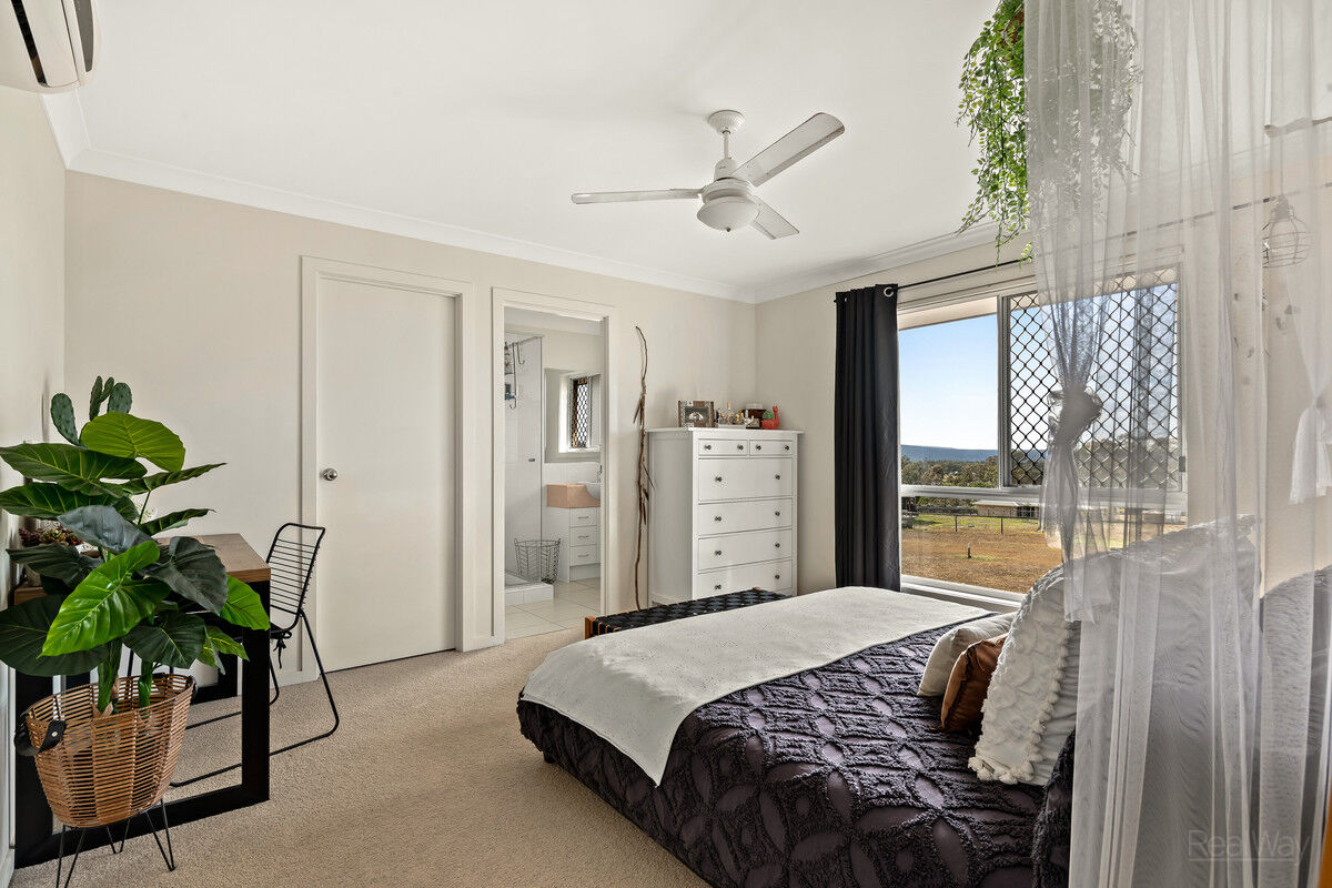 7 Casuarina Crescent, Withcott QLD 4352, Withcott - Thumbnail 3